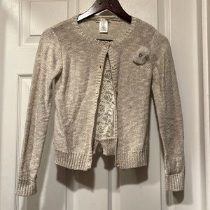 Gorgeous button lace sweater size 7/8